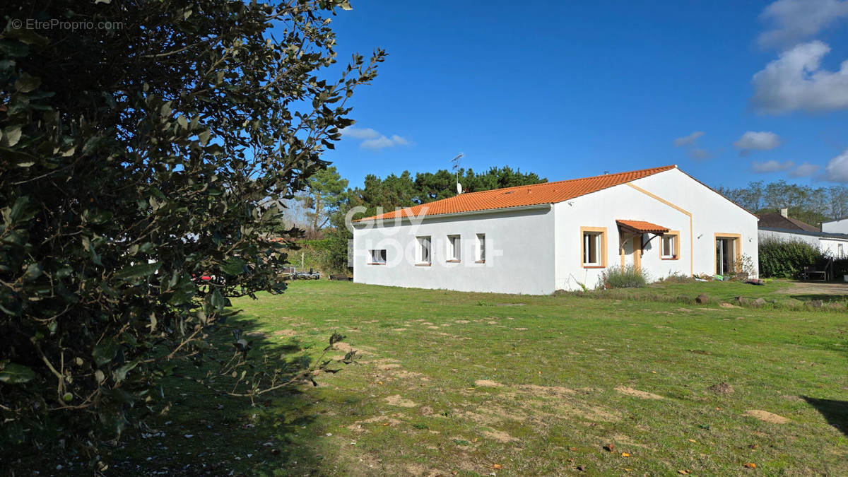 Maison à SAINT-HILAIRE-DE-RIEZ