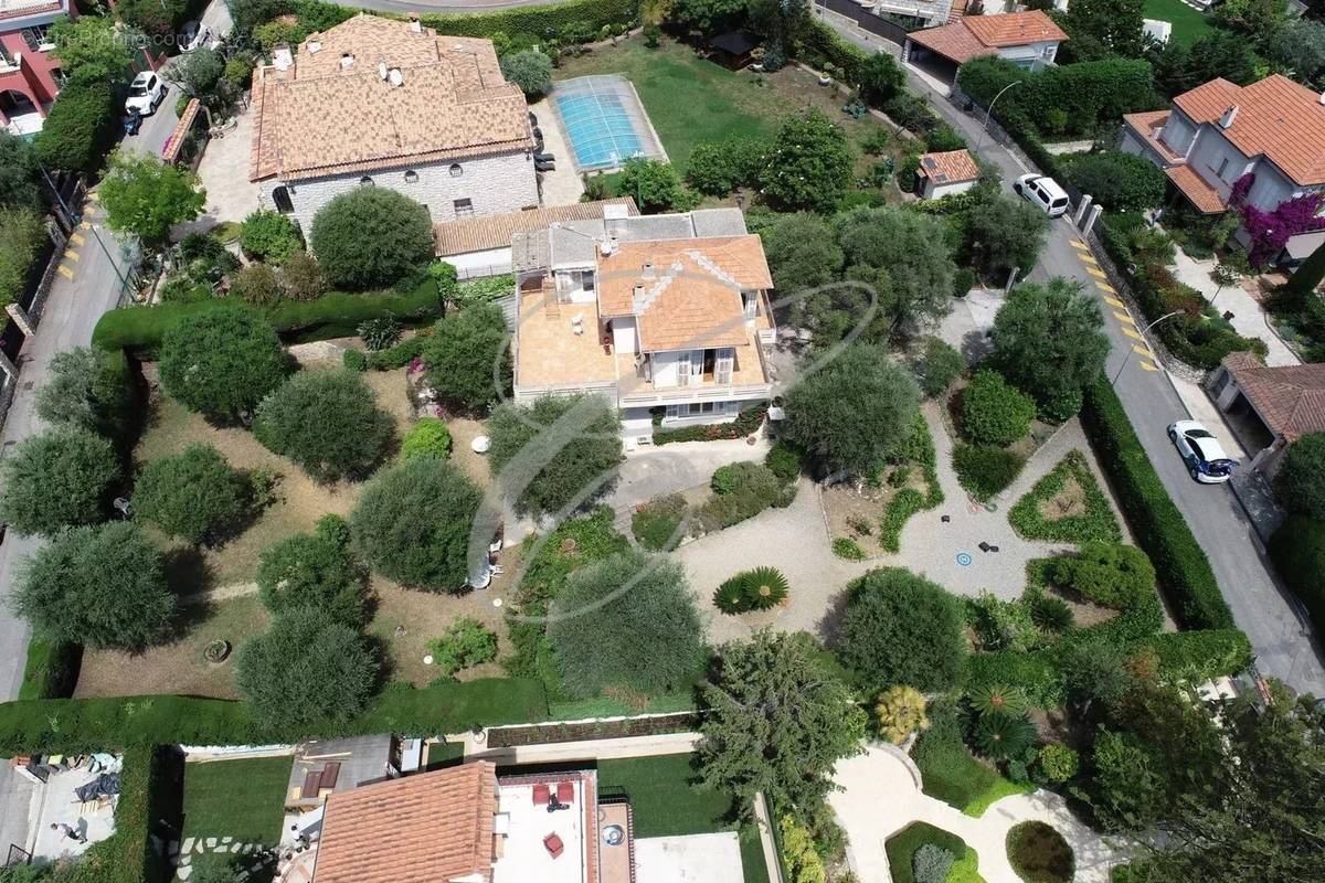 Maison à ROQUEBRUNE-CAP-MARTIN