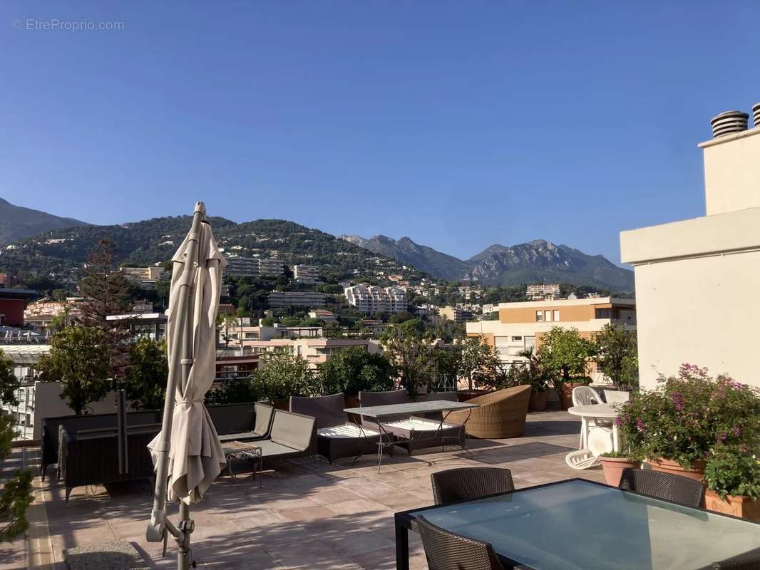 Appartement à ROQUEBRUNE-CAP-MARTIN