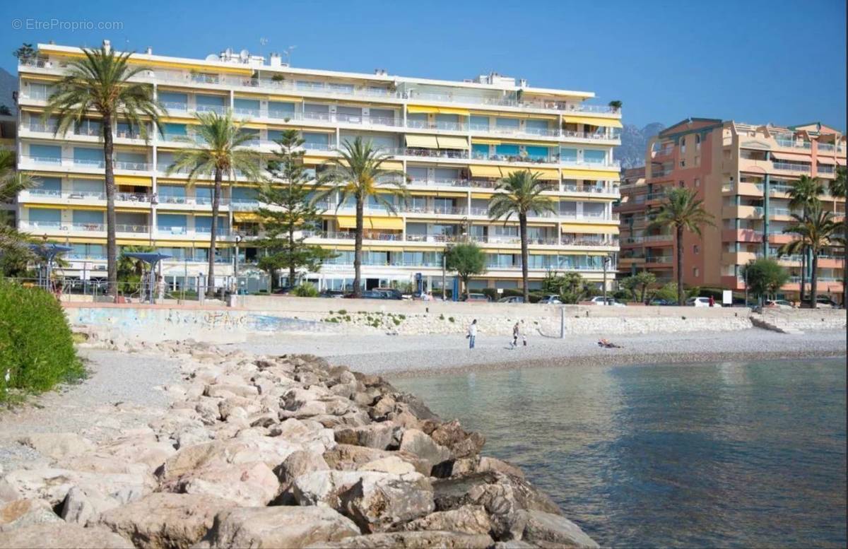 Appartement à ROQUEBRUNE-CAP-MARTIN