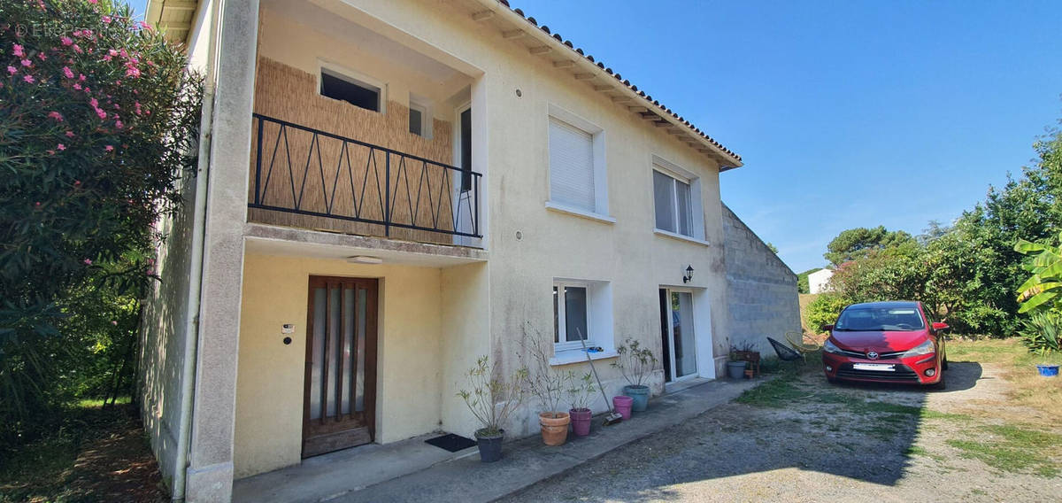 Maison à TONNAY-CHARENTE