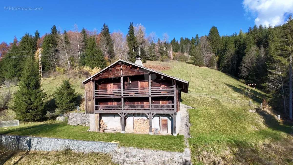 Maison à LA CLUSAZ