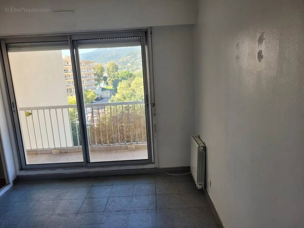 Appartement à VENCE