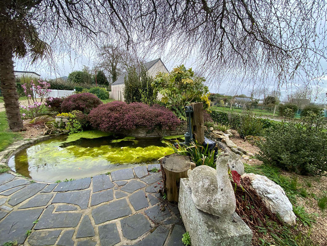 Maison à SAINT-THEGONNEC