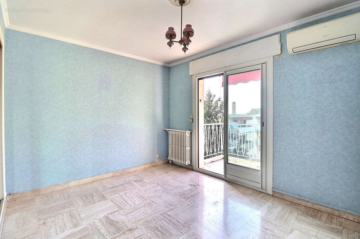 Appartement à MARSEILLE-12E