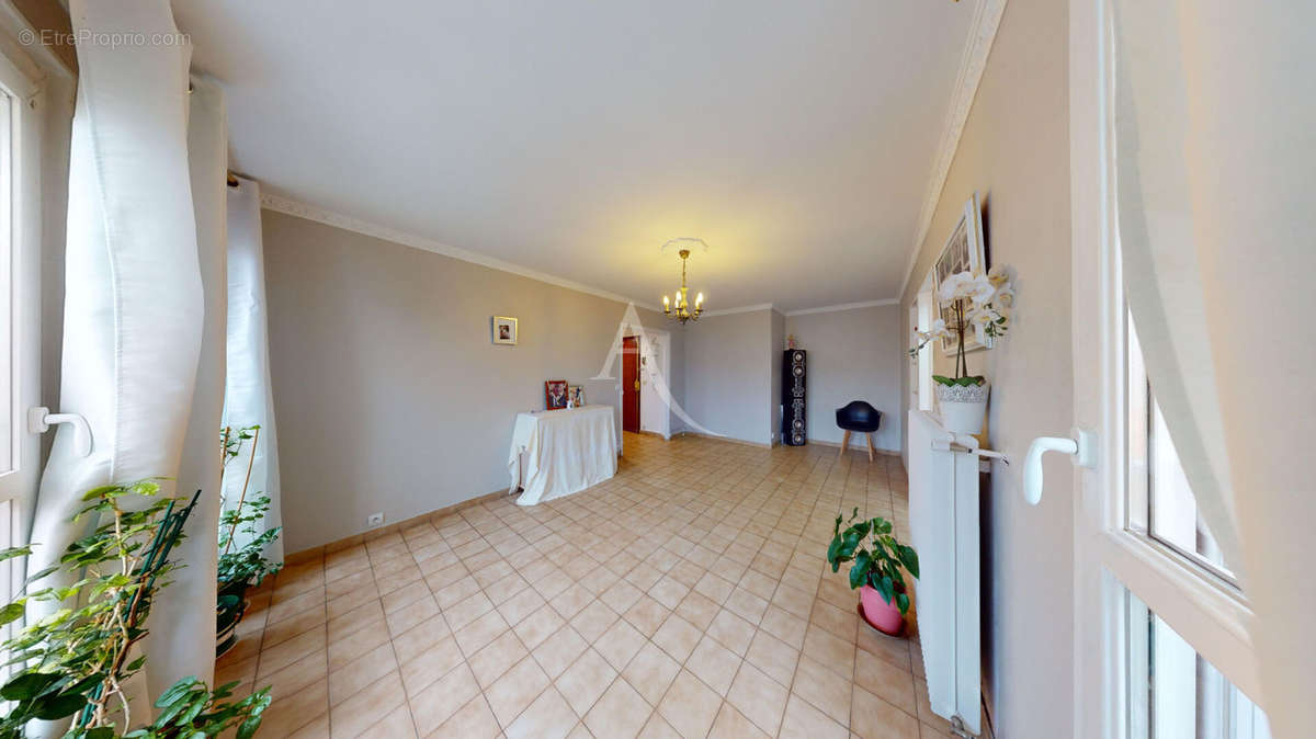 Appartement à VILLIERS-SUR-MARNE