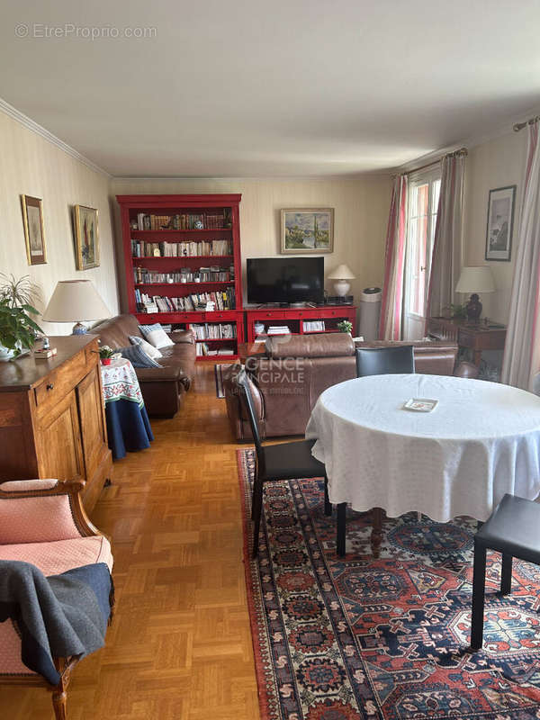 Appartement à MAISONS-LAFFITTE