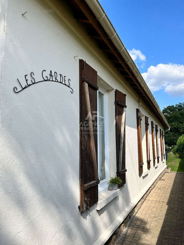 Maison à MAISONS-LAFFITTE