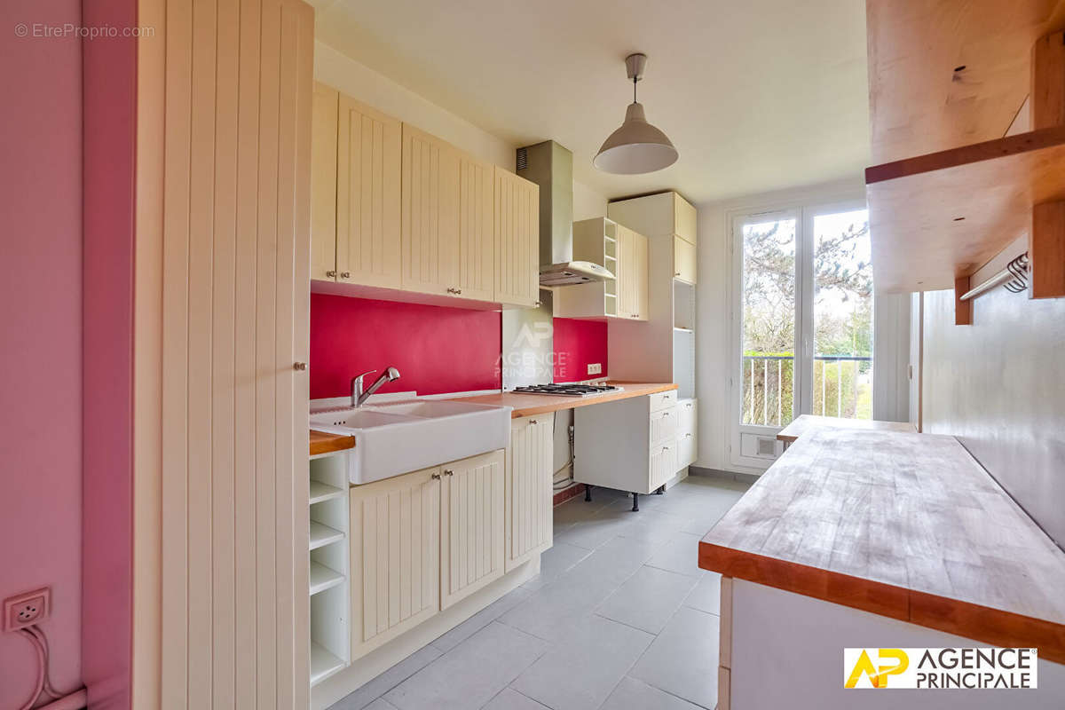 Appartement à MAISONS-LAFFITTE