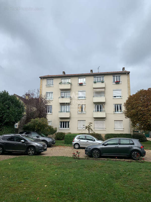 Appartement à MAISONS-LAFFITTE