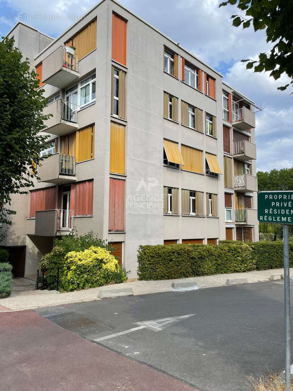 Appartement à MAISONS-LAFFITTE