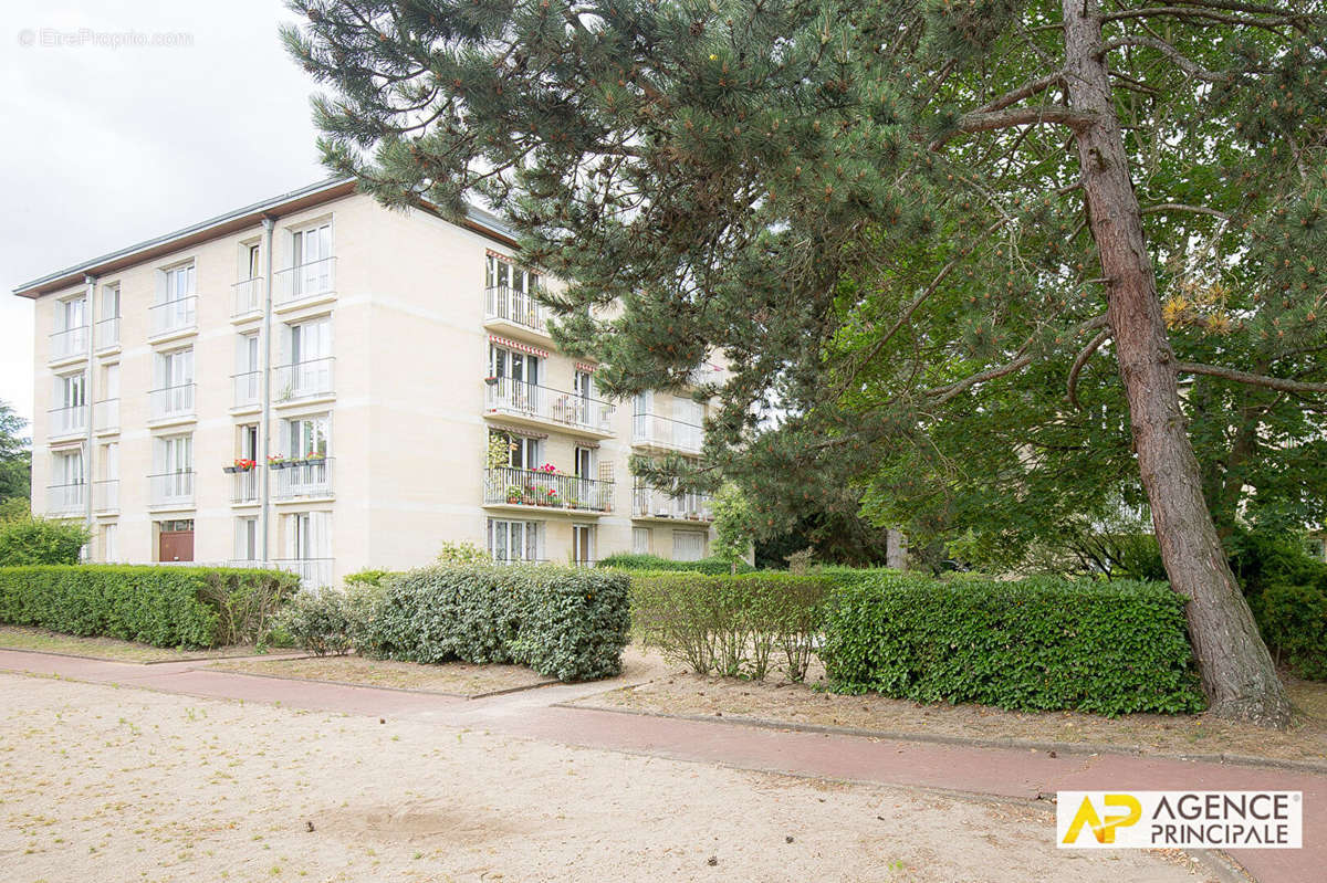 Appartement à MAISONS-LAFFITTE