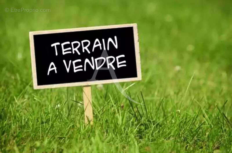 Terrain à CONTRES