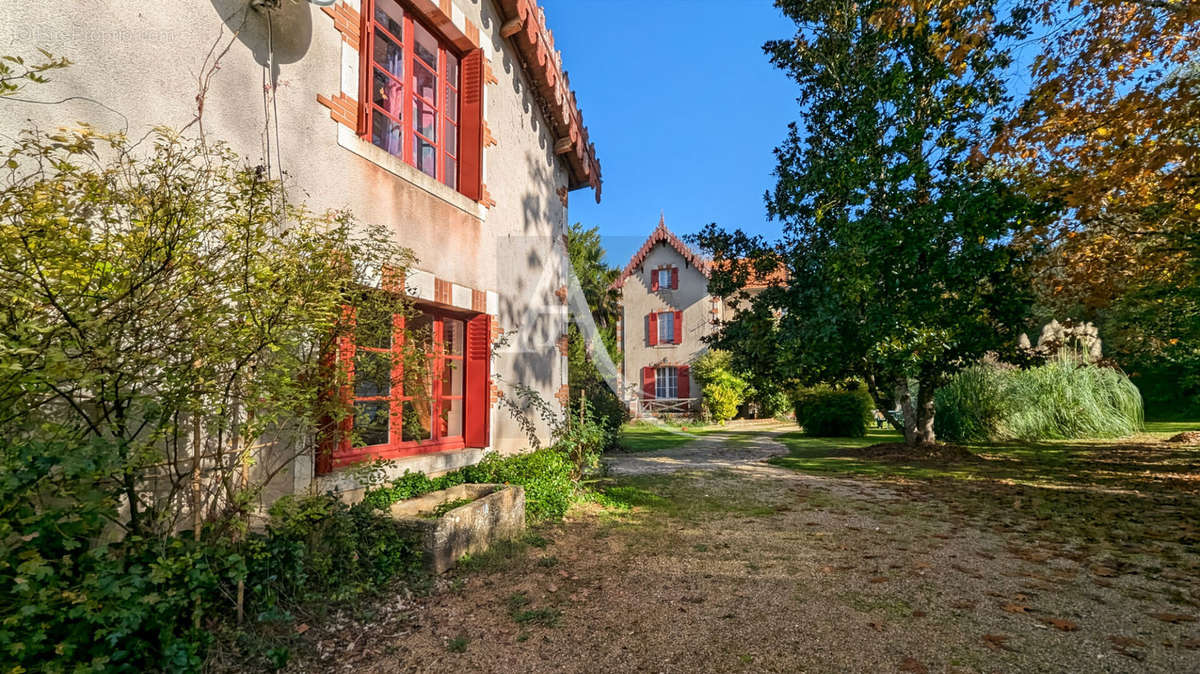 Maison à SAUVETERRE-LA-LEMANCE