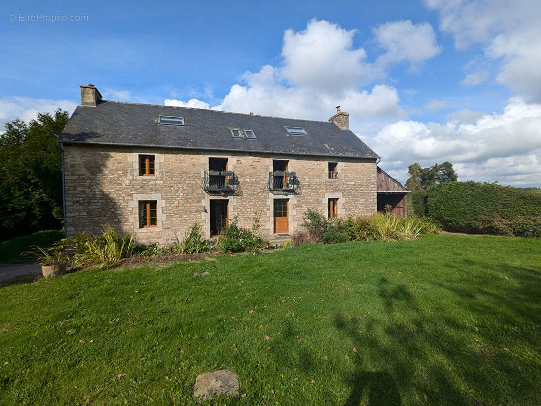 Maison à SAINT-MALO-DES-TROIS-FONTAINES