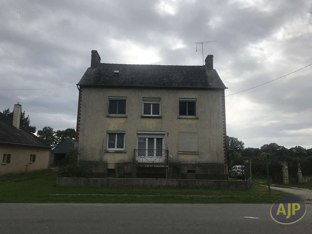 Maison à TEILLAY