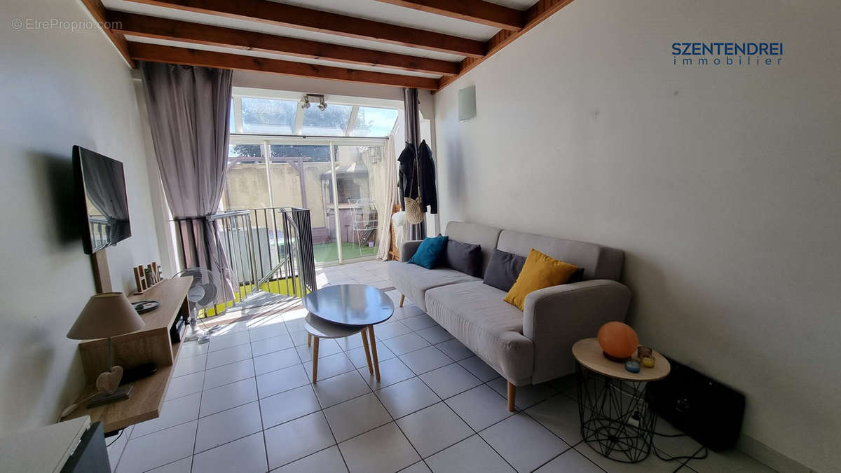 Appartement à SAINT-BRES