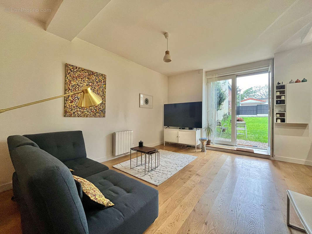 Appartement à FONTENAY-SOUS-BOIS