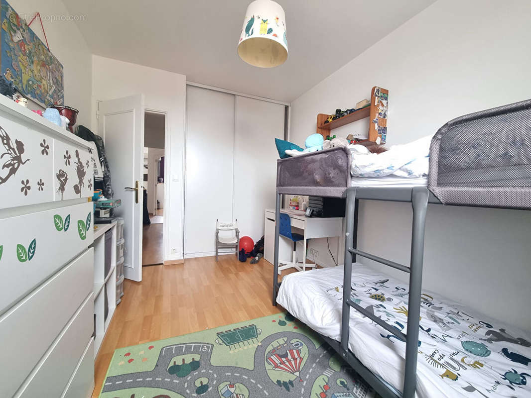 Appartement à FONTENAY-SOUS-BOIS