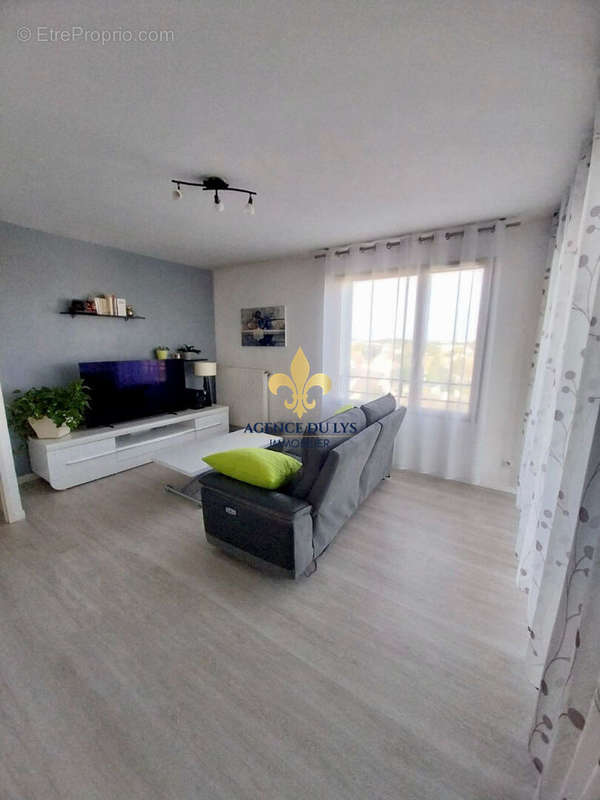 Appartement à LOUVRES