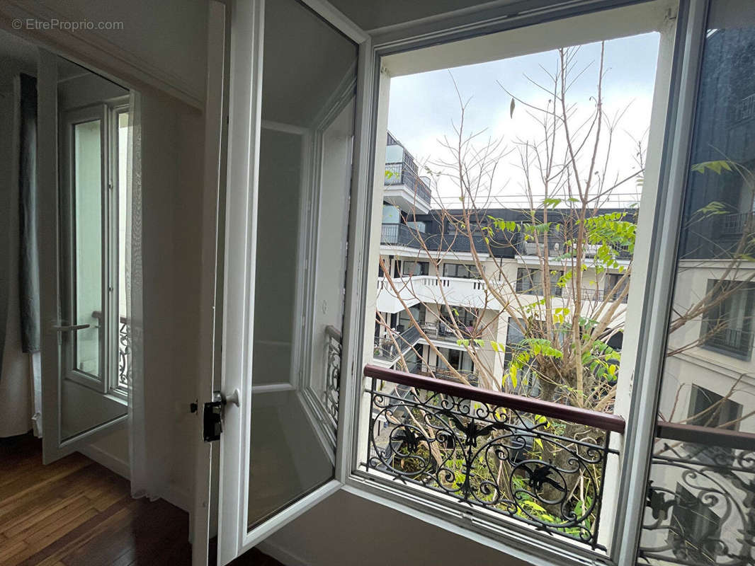 Appartement à CLICHY