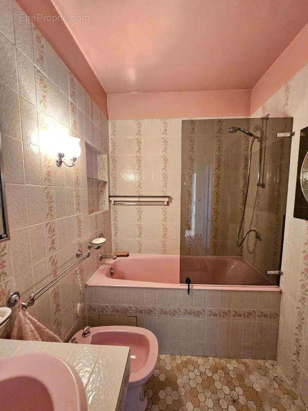 Appartement à AUBERVILLIERS