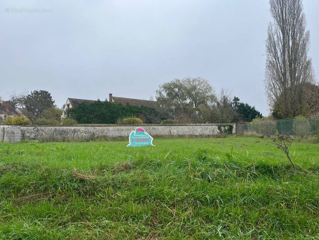 Terrain à LE VAUDOUE