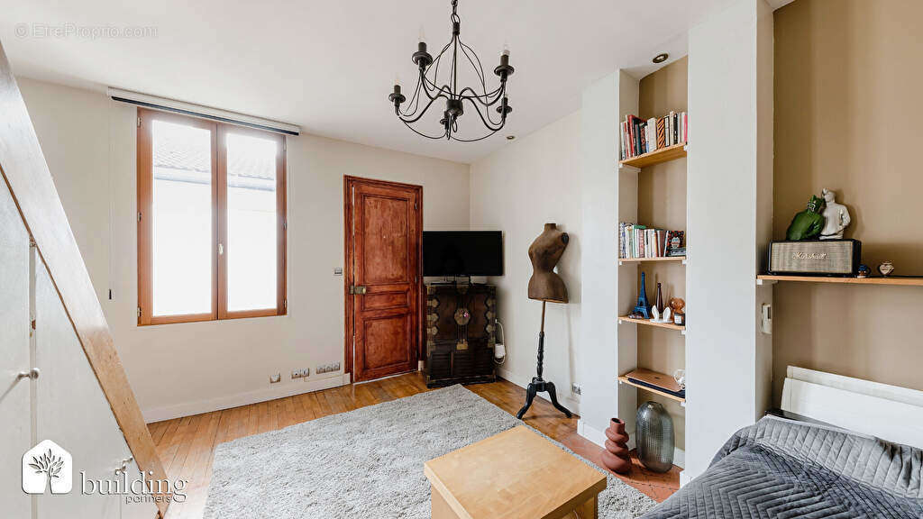 Appartement à LEVALLOIS-PERRET