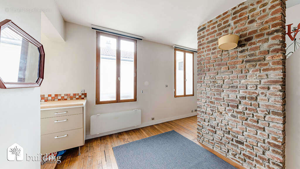 Appartement à LEVALLOIS-PERRET