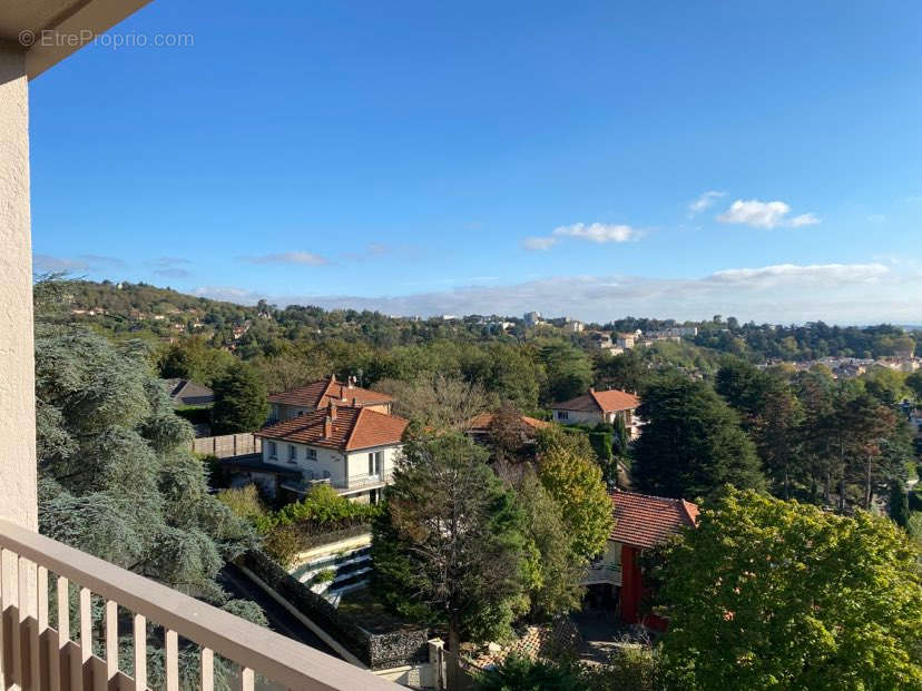 Appartement à OULLINS