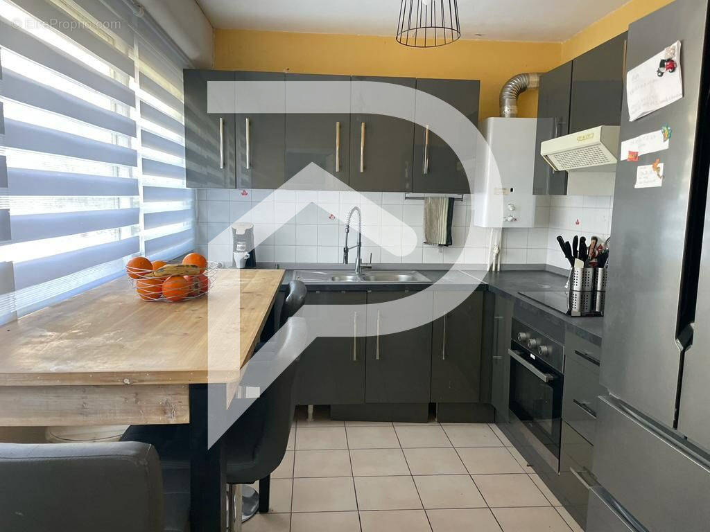 Appartement à VILLENEUVE-LES-AVIGNON