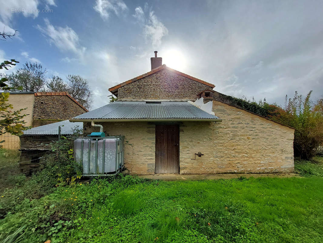 Maison à MASSOGNES