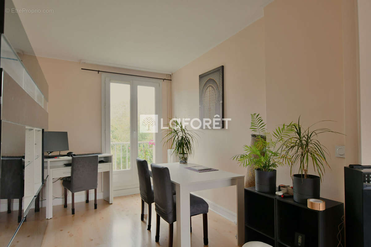 Appartement à RUEIL-MALMAISON