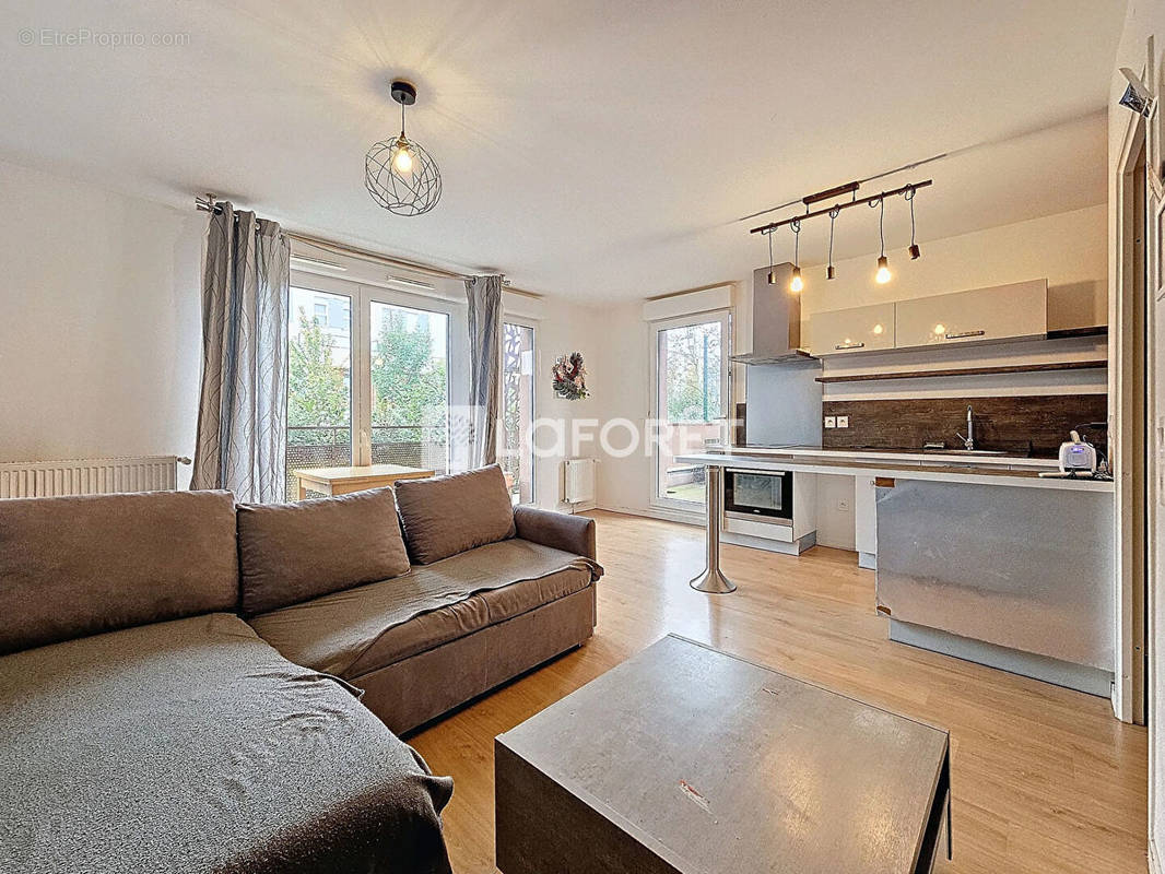 Appartement à MOISSY-CRAMAYEL