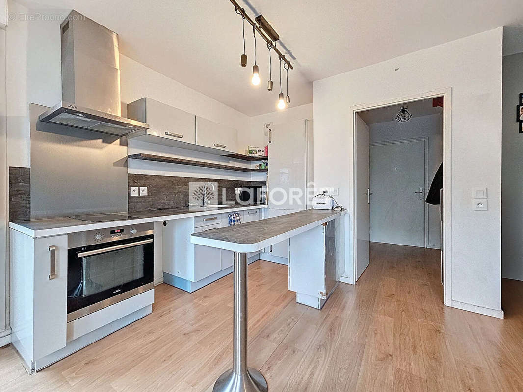 Appartement à MOISSY-CRAMAYEL