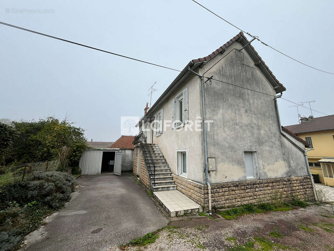 Maison à LOUHANS