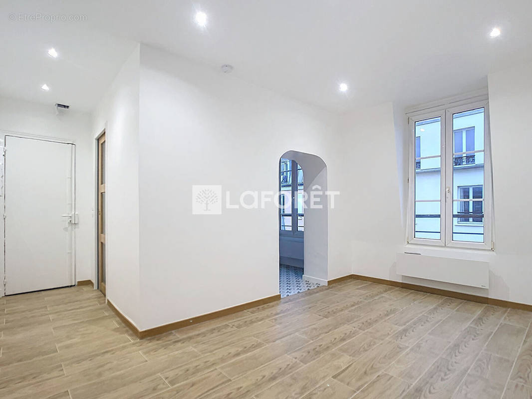 Appartement à PARIS-19E