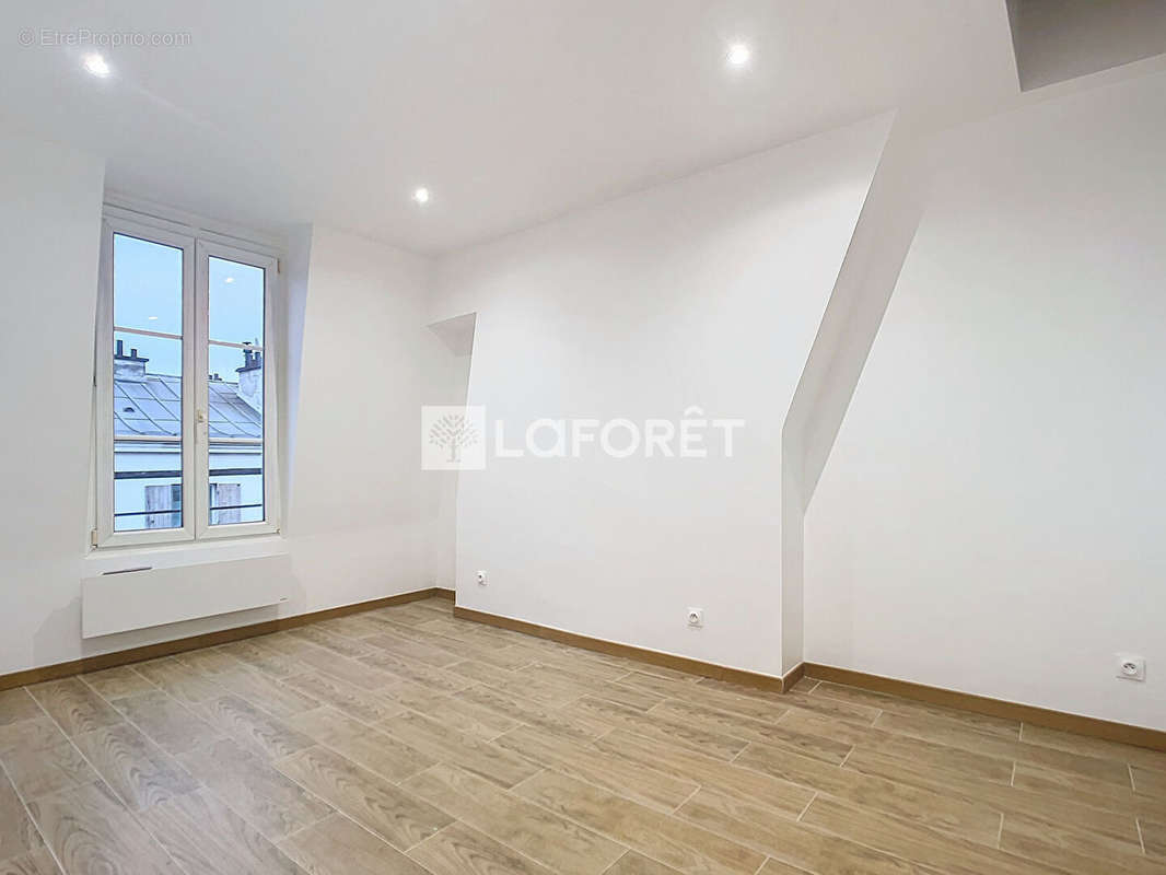 Appartement à PARIS-19E