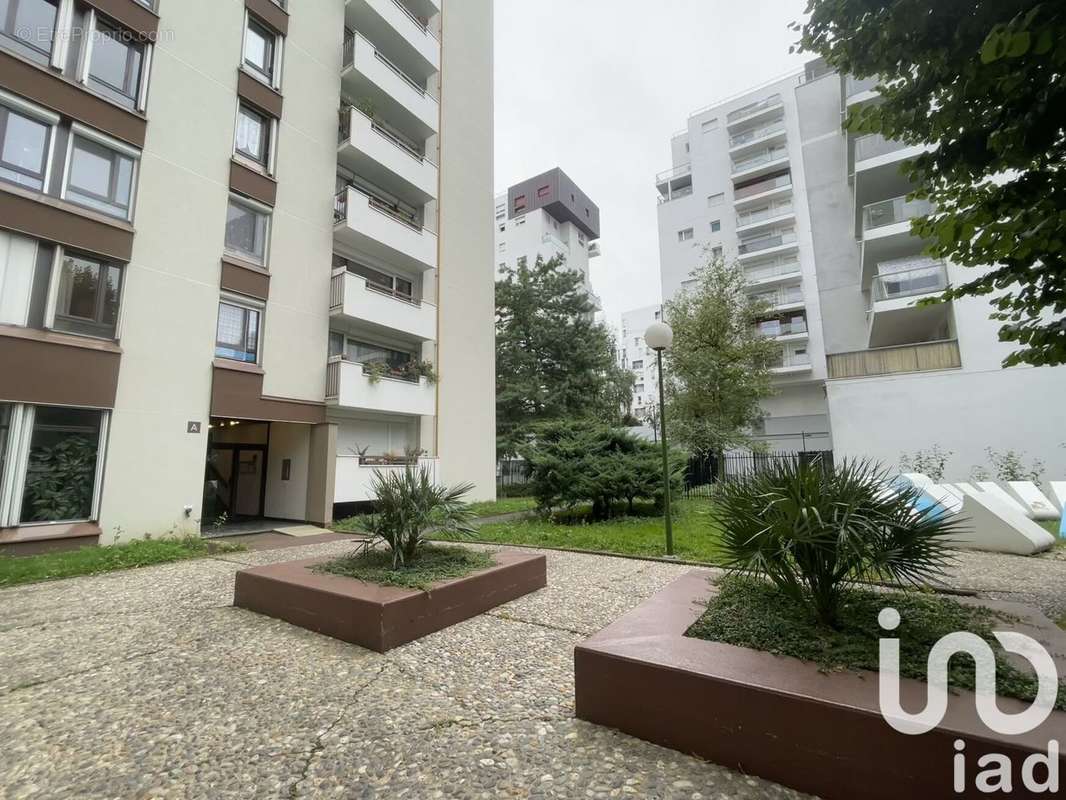 Photo 2 - Appartement à IVRY-SUR-SEINE