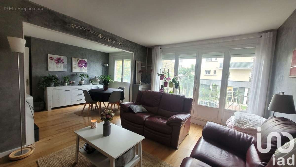 Photo 2 - Appartement à VITRY-SUR-SEINE