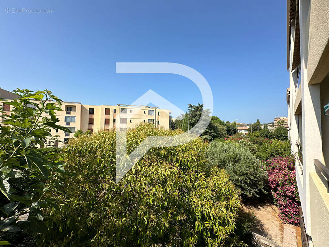 Appartement à SANARY-SUR-MER