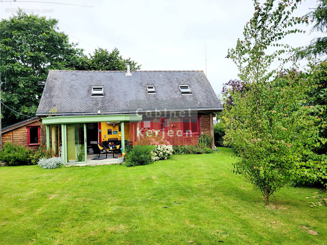 Maison à PLOUIGNEAU