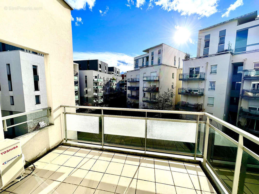 Appartement à LYON-8E