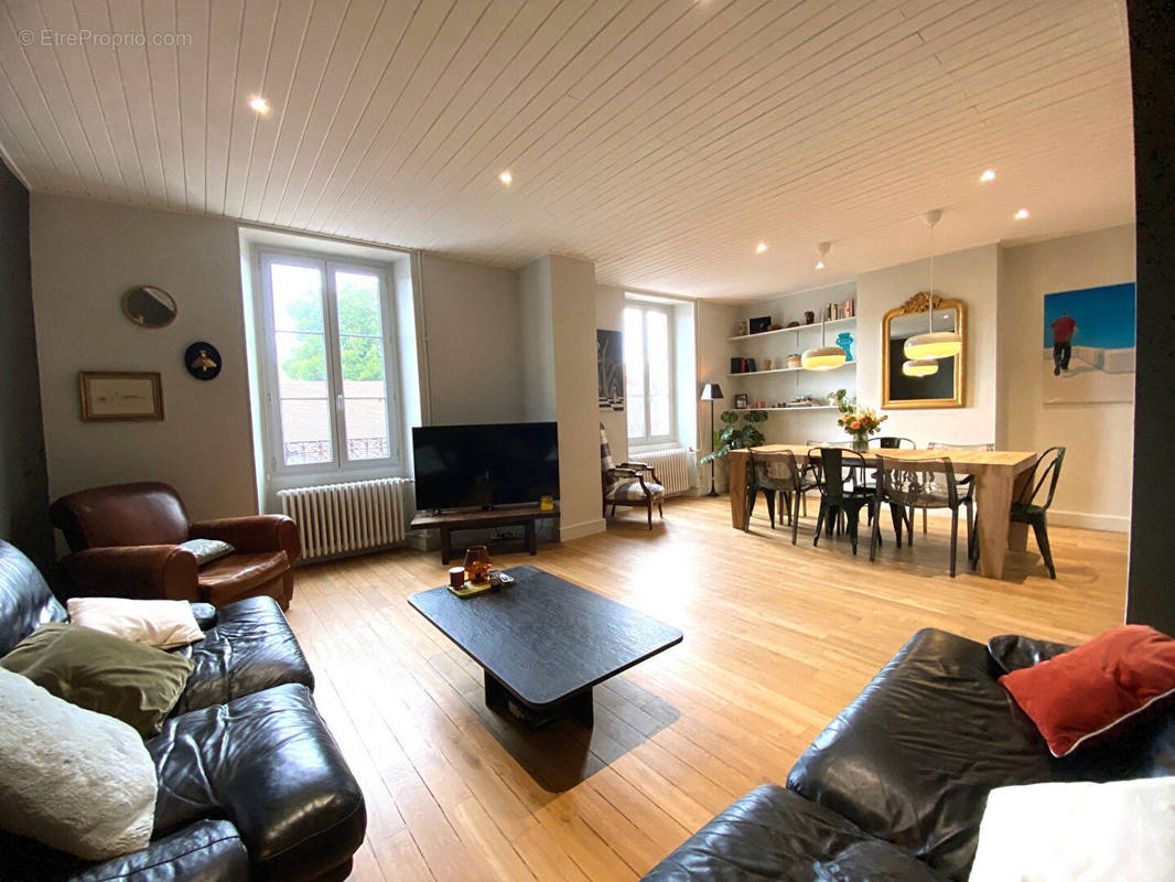 Appartement à LONS-LE-SAUNIER