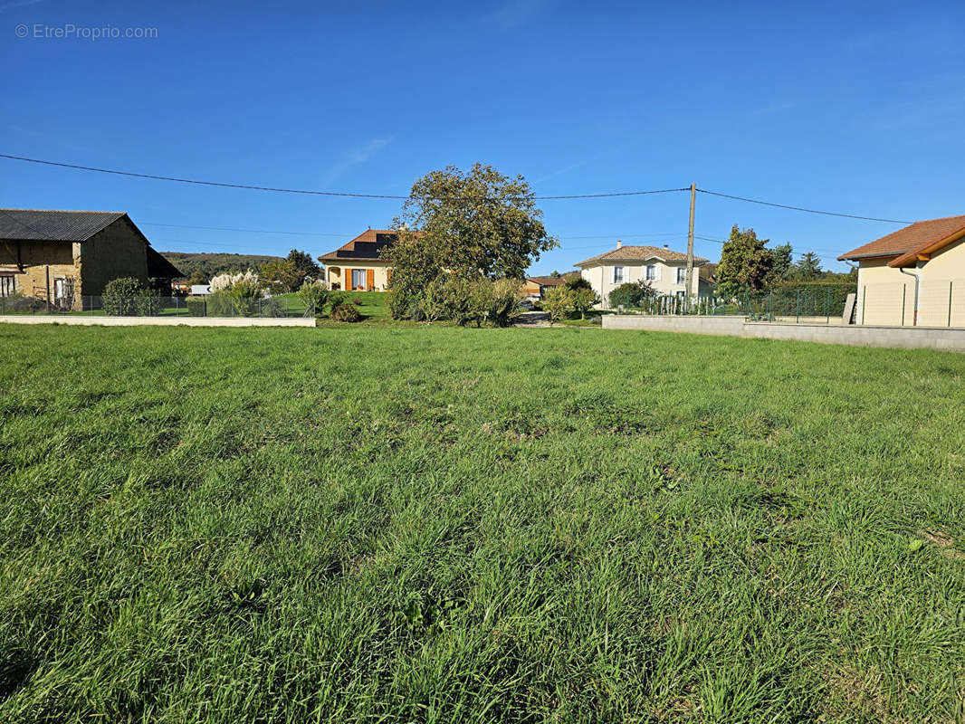 Terrain à LA COTE-SAINT-ANDRE