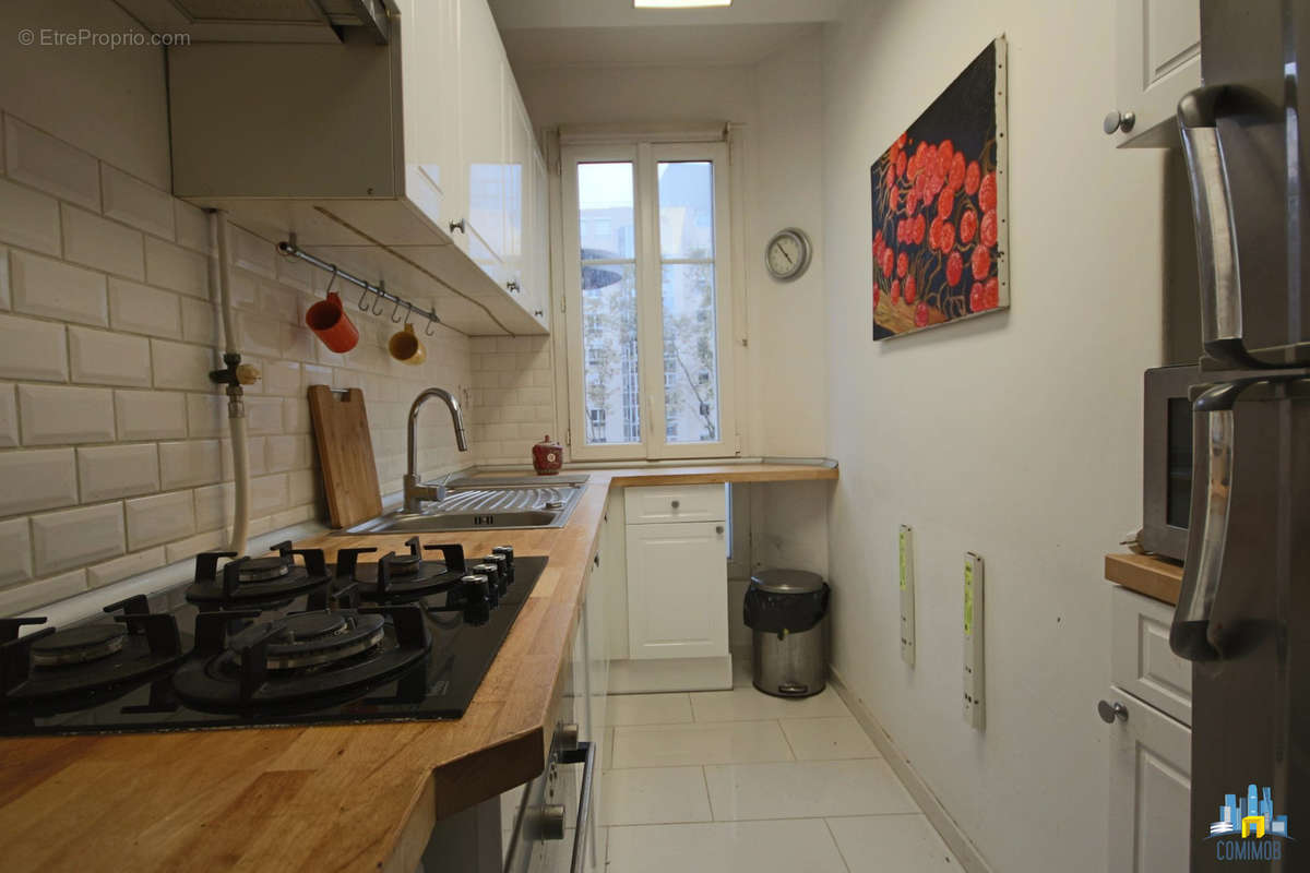 Appartement à COURBEVOIE