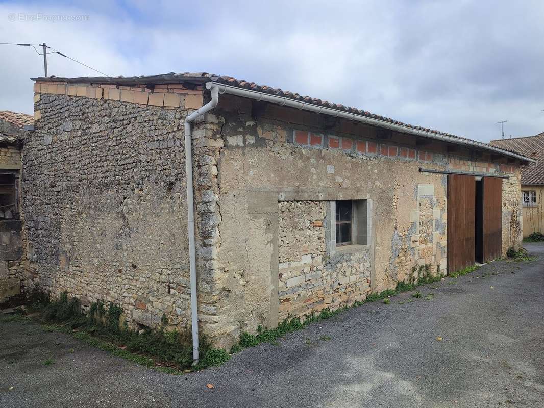 Maison à MIRAMBEAU