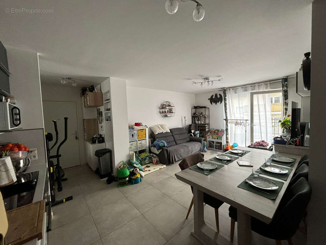 Appartement à ROSNY-SOUS-BOIS