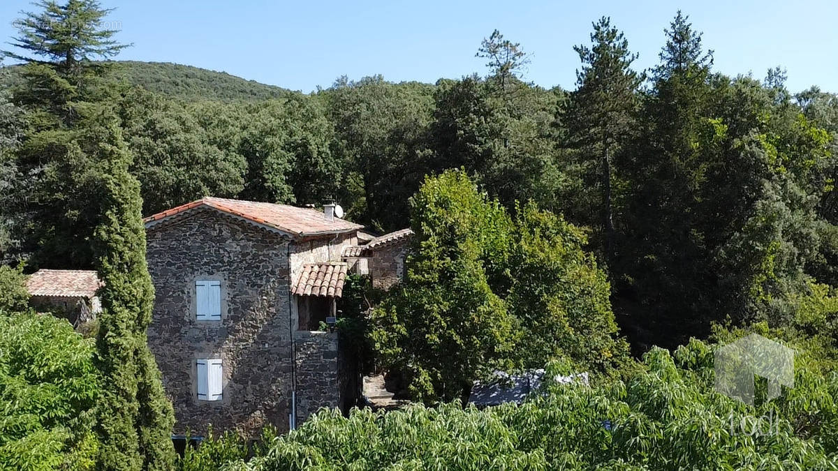 Maison à CORBES