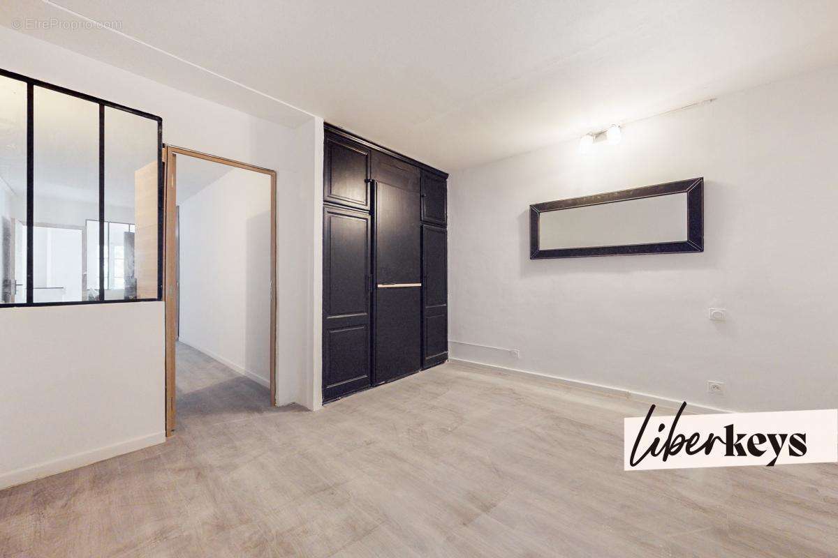 Appartement à SALERNES